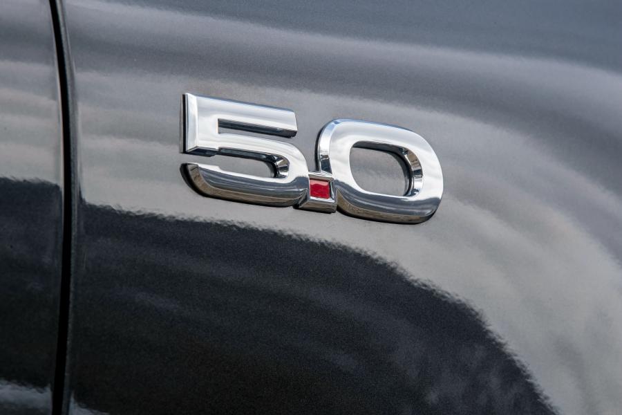 Логотип Ford Mustang GT Convertible 2017 года  (EU) (фото 10 из 34)